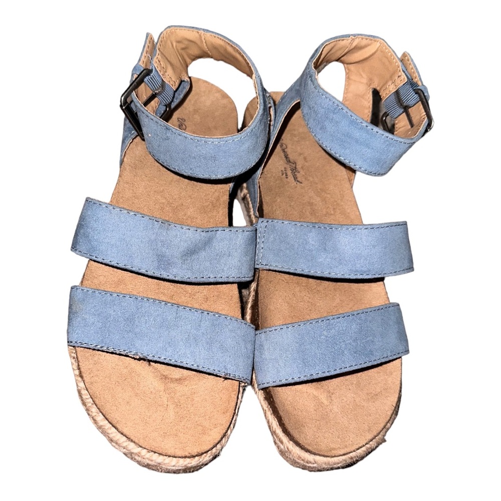 Universal Thread Platform Sandals - Picture 2 of 7